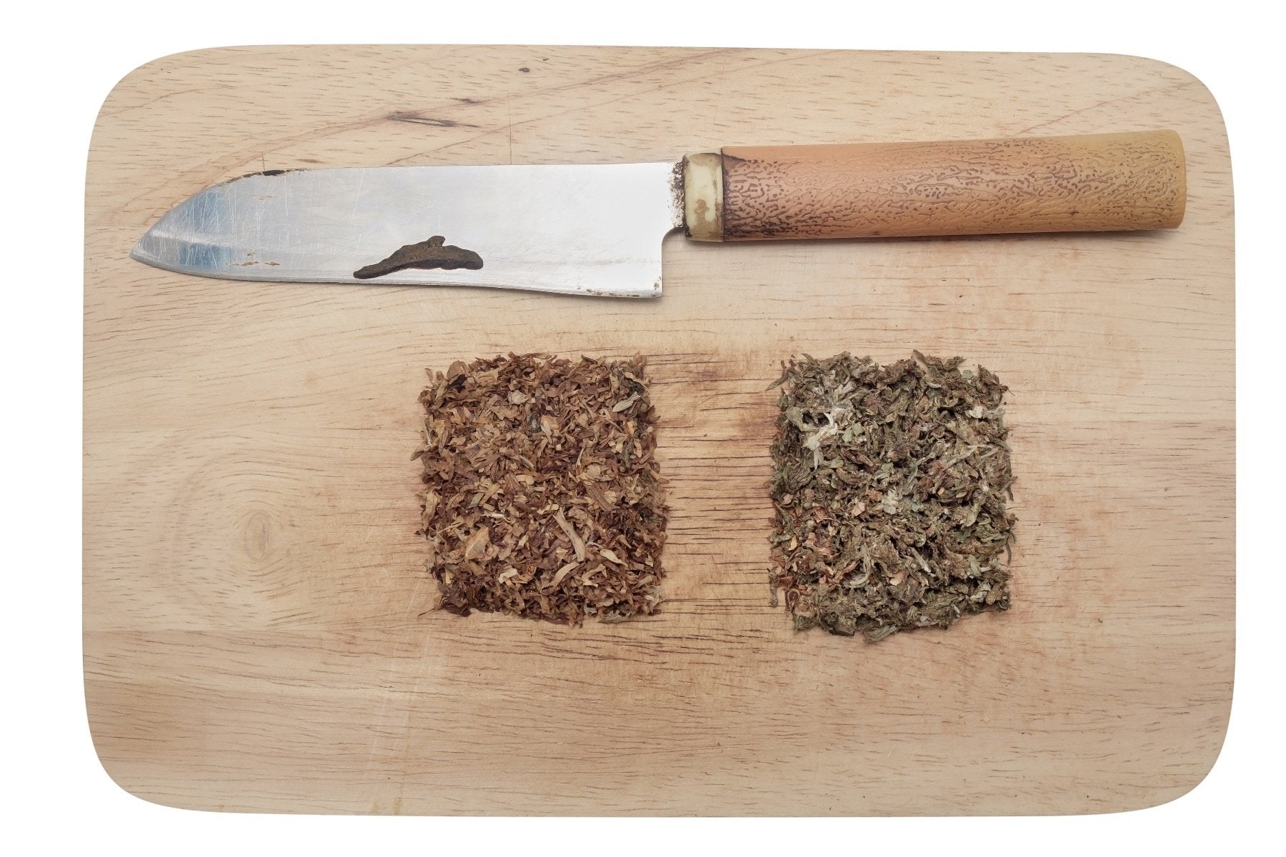 Indian Elements Herbal Spliff Mix verpakking, een nicotinevrij alternatief voor tabakvrij roken bij Novus Fumus.