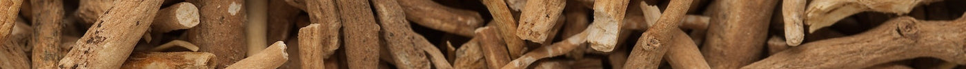 Fijn gemalen Ashwagandha poeder voor natuurlijke stressvermindering en vitaliteit bij Novus Fumus.