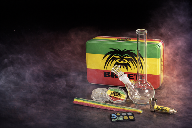 <h2><strong>Zo veel</strong></h2><h2><span style="text-decoration:underline"><strong>Bongs</strong></span></h2>