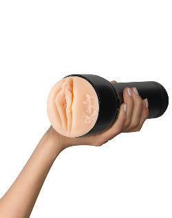 Kiiroo Realistische Masturbator - Kayley Gunner